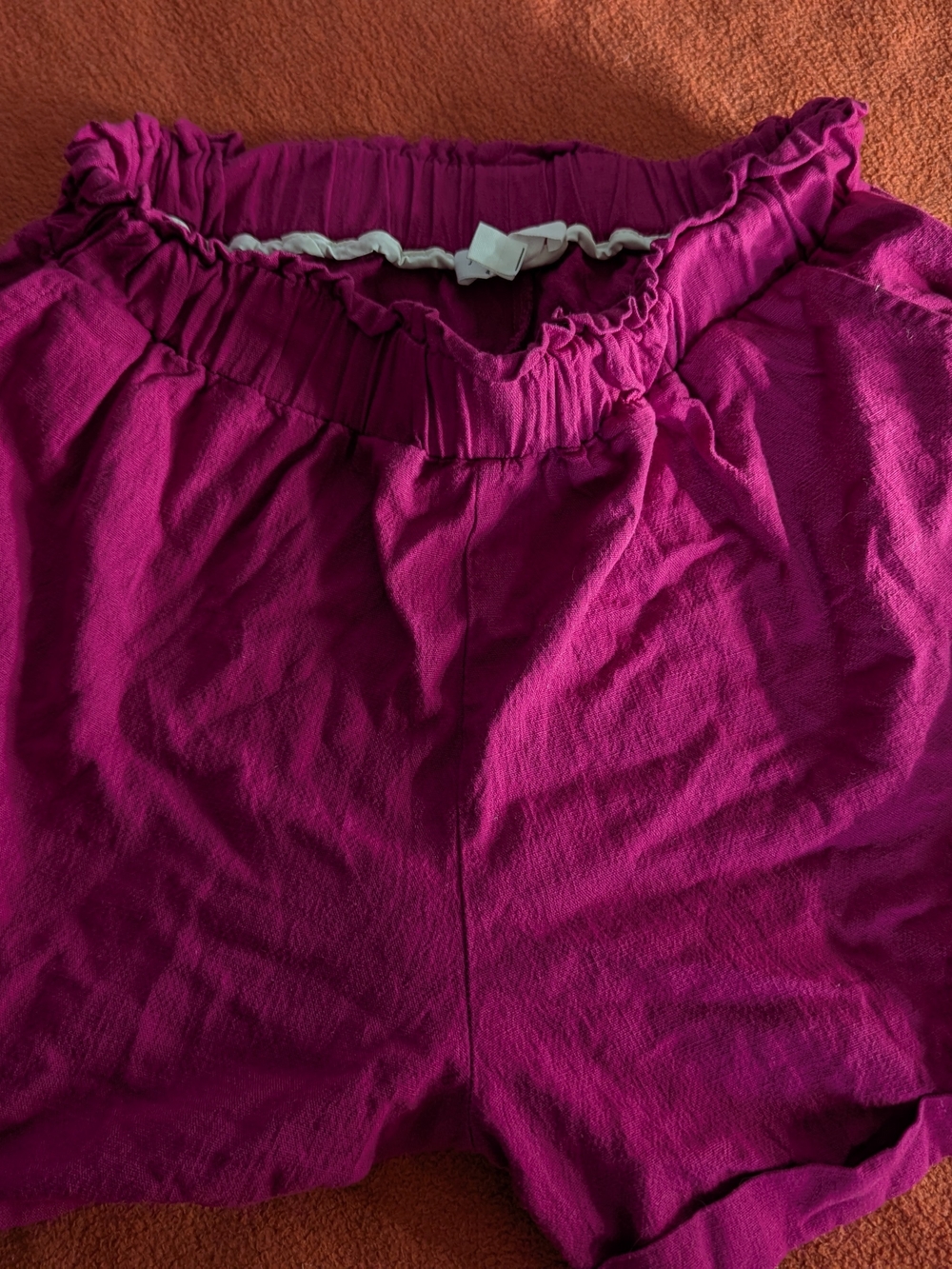 High-Waist Elastic Shorts in Fuchsia